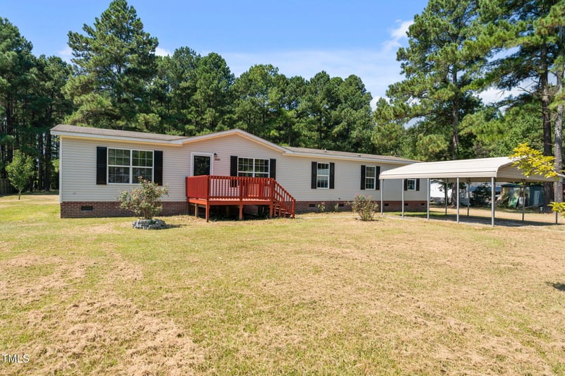 5520 Titan Roberts Rd, Erwin, NC 28339