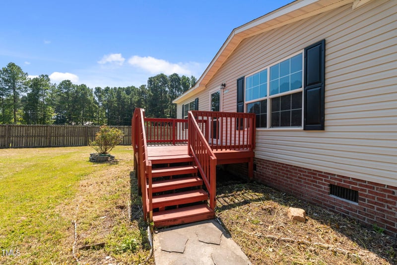 5520 Titan Roberts Rd, Erwin, NC 28339