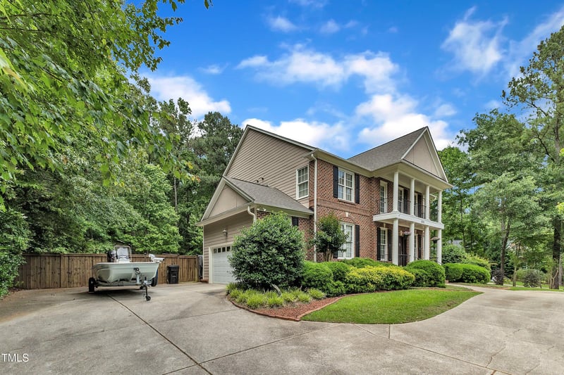 5521 Erinvale Ct, Holly Springs, NC 27540