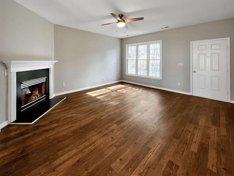 5521 Fieldcross Ct, Raleigh, NC 27610