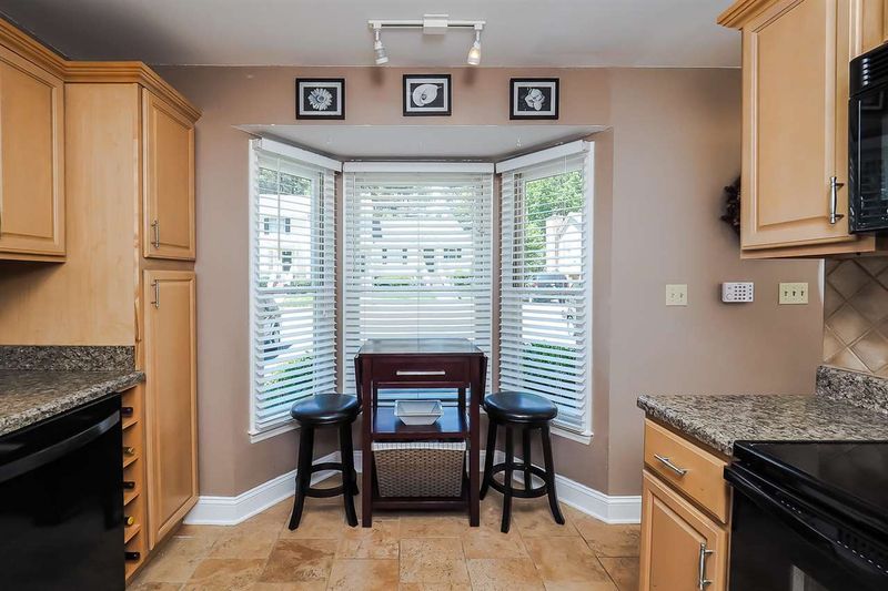 5522 Sharpe Dr, Raleigh, NC 27612