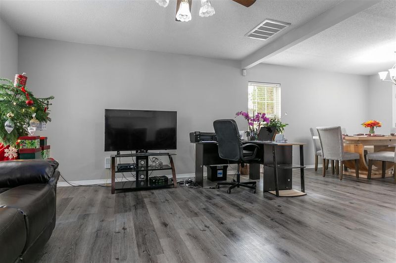 5523 Marthonna Way, Raleigh, NC 27616
