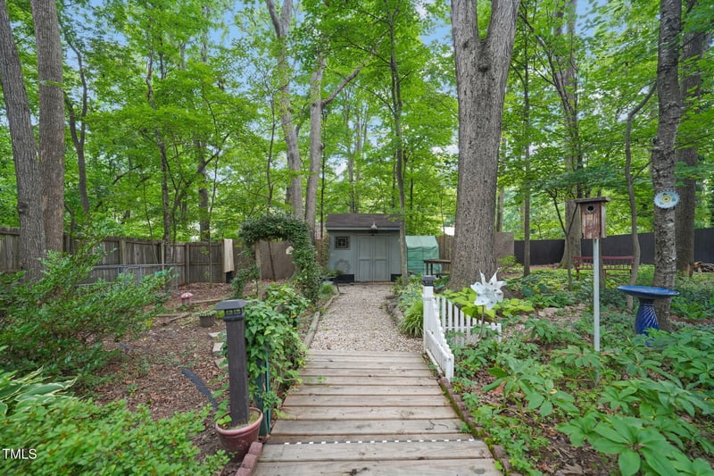 5523 Newberry Dr, Raleigh, NC 27609
