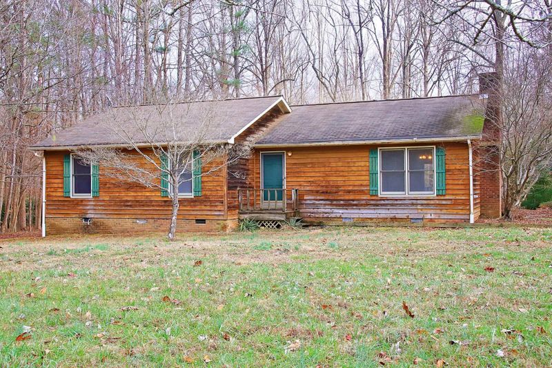5523 Quail Hl, Hillsborough, NC 27278