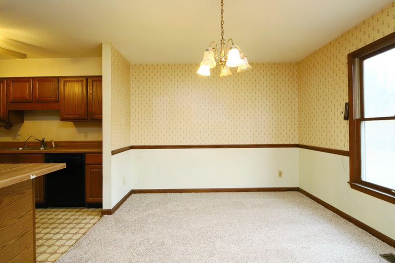 5523 Quail Hl, Hillsborough, NC 27278