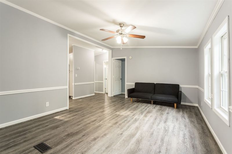 5524 Hester Dr, Raleigh, NC 27606