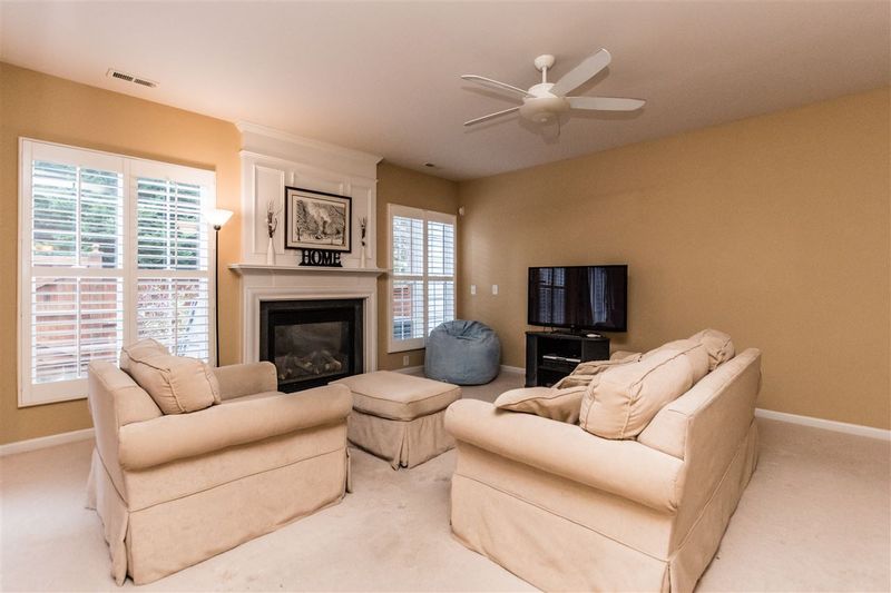 5525 Berry Creek Cir, Raleigh, NC 27613