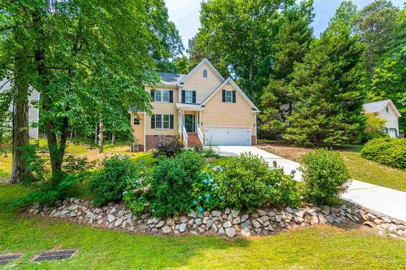 5525 Millrace Trl E, Raleigh, NC 27606