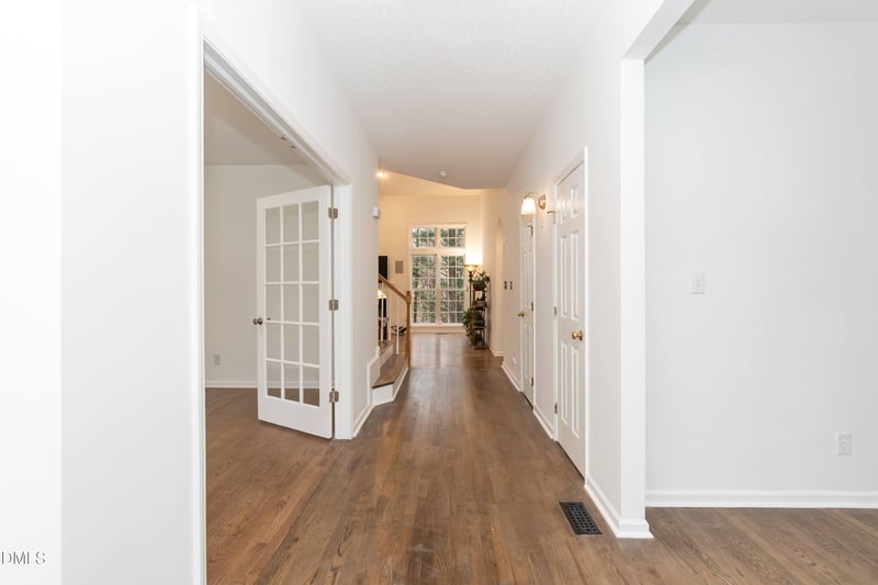 5525 Rush Springs Ct, Raleigh, NC 27617