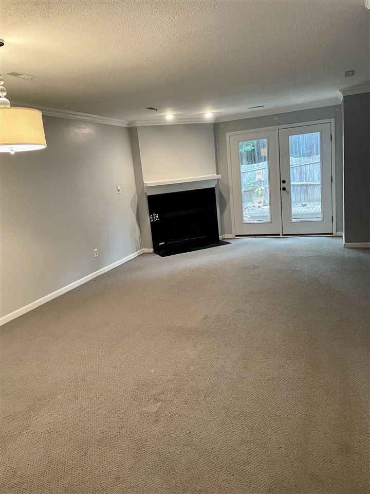 5526 Forest Oaks Dr, Raleigh, NC 27609