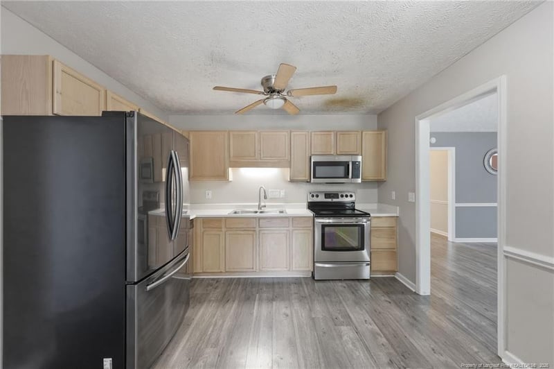 5527 Ballentine St, Hope Mills, NC 28348