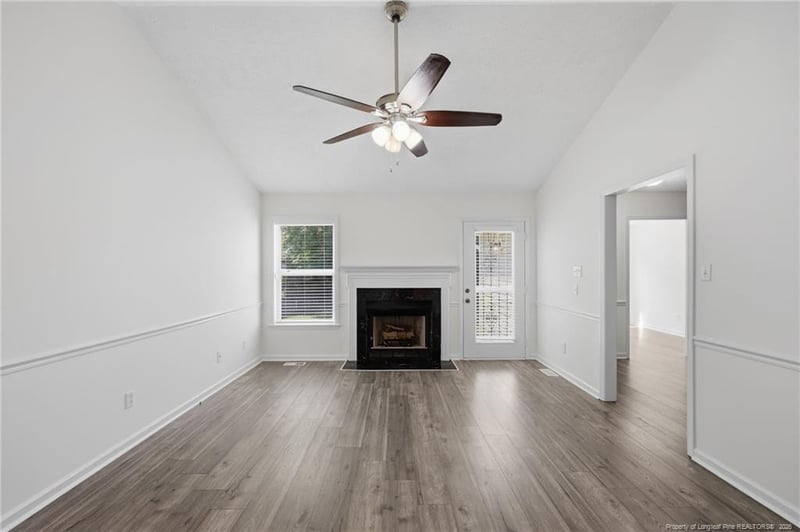 5527 Ballentine St, Hope Mills, NC 28348