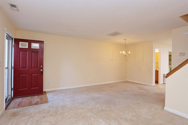 5527 Fieldcross Ct, Raleigh, NC 27610