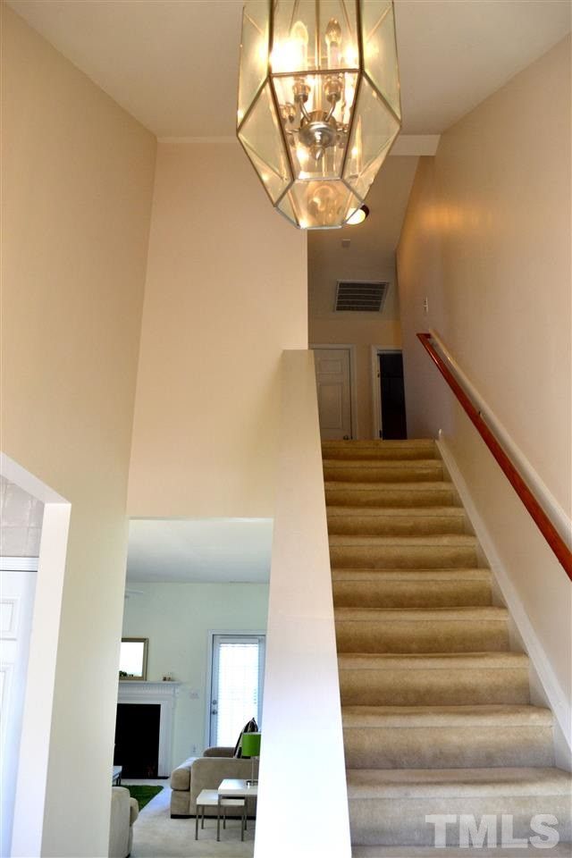 5528 Running Fox Ln, Durham, NC 27703