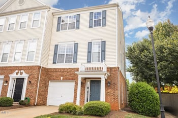 5529 Golden Arrow Ln, Raleigh, NC 27613