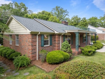 5529 Shadowbrook Dr, Raleigh, NC 27612