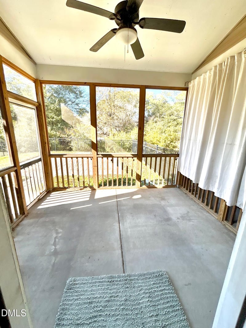 553 Barneswyck Dr, Fuquay Varina, NC 27526