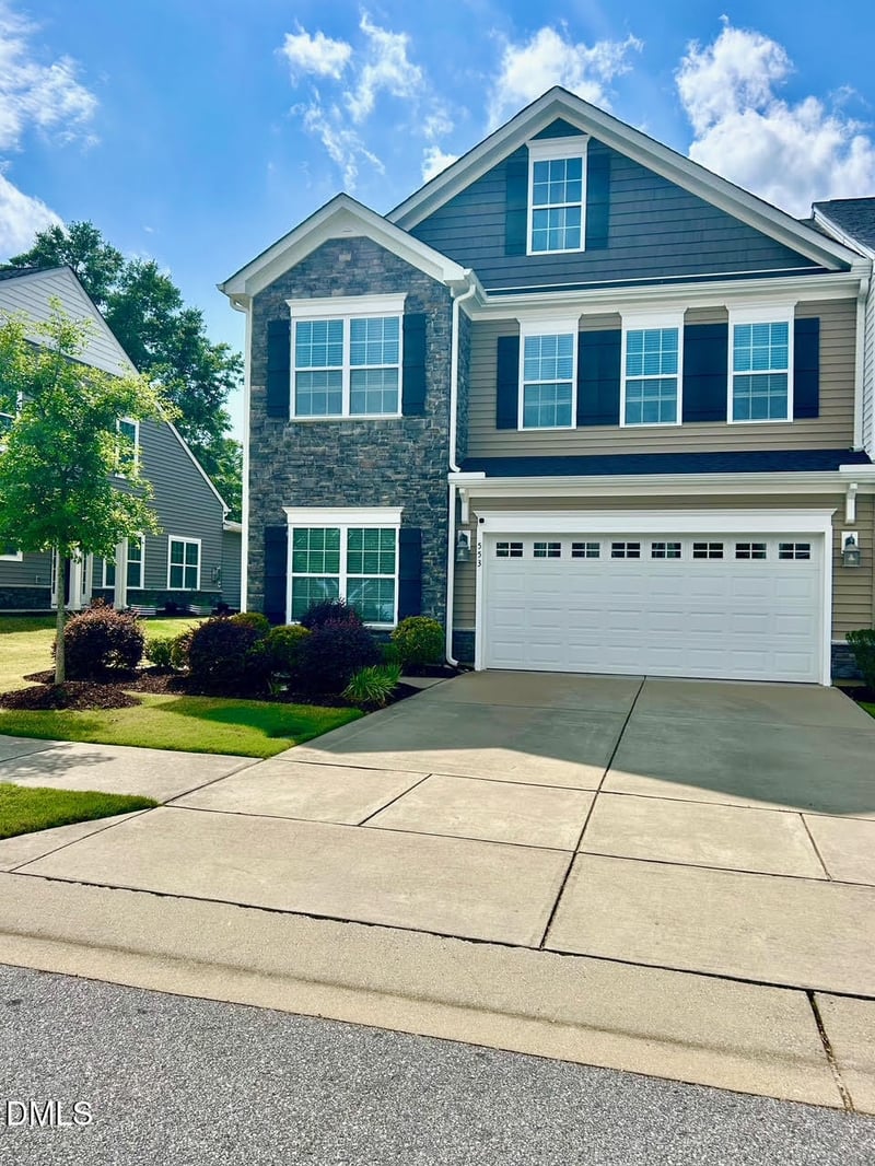 553 Barneswyck Dr, Fuquay Varina, NC 27526
