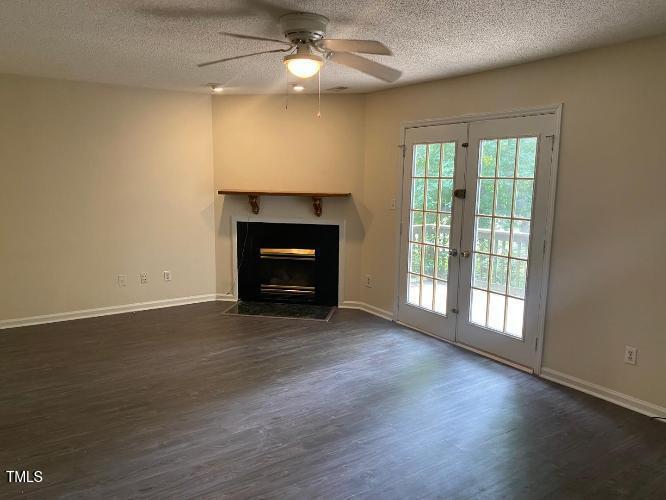 553 Darby Glen Ln, Durham, NC 27713
