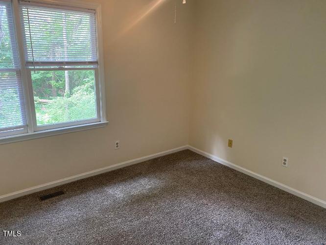553 Darby Glen Ln, Durham, NC 27713
