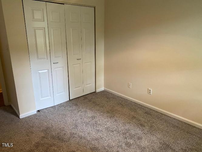 553 Darby Glen Ln, Durham, NC 27713