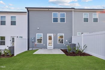 553 Eversden Dr, Zebulon, NC 27597