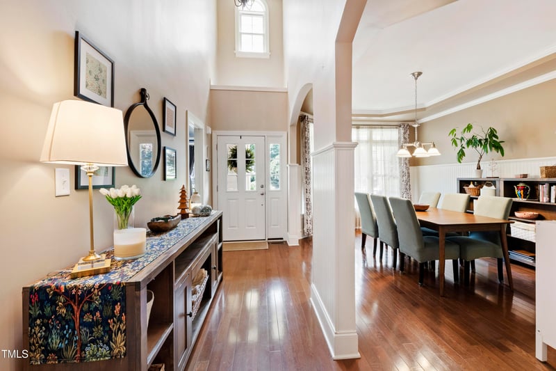 553 Lake Gaston Dr, Fuquay Varina, NC 27526