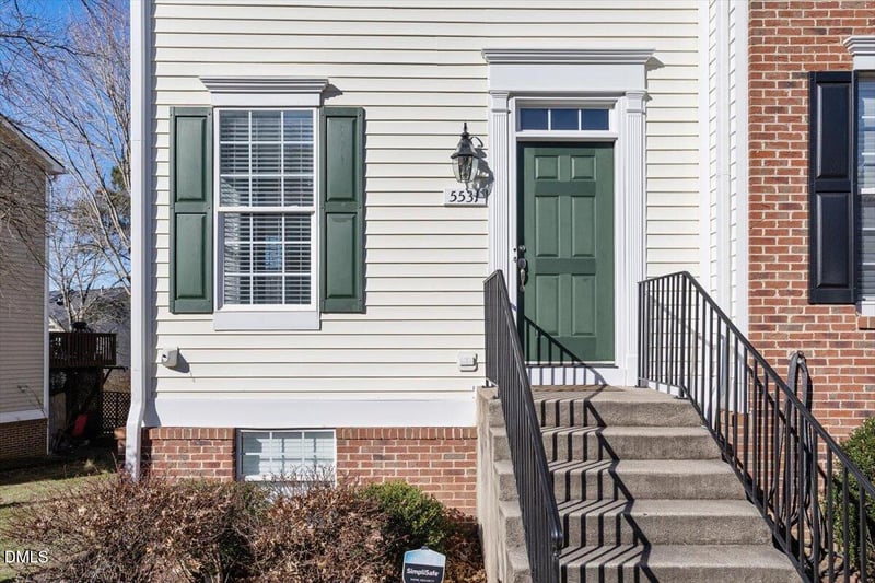 5531 Crabtree Park Ct, Raleigh, NC 27612
