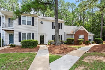 5531 Fieldcross Ct, Raleigh, NC 27610