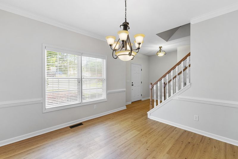 5533 Seafarer Ct, Raleigh, NC 27613