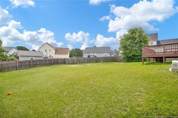 5533 Shady Pine Ct, Hope Mills, NC 28348