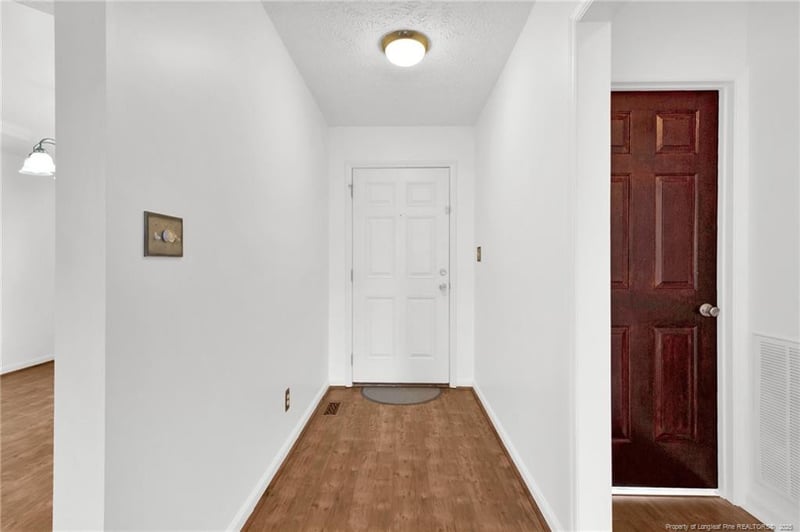 5533 Shady Pine Ct, Hope Mills, NC 28348