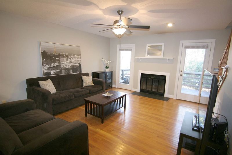 5534 Sharpe Dr, Raleigh, NC 27612