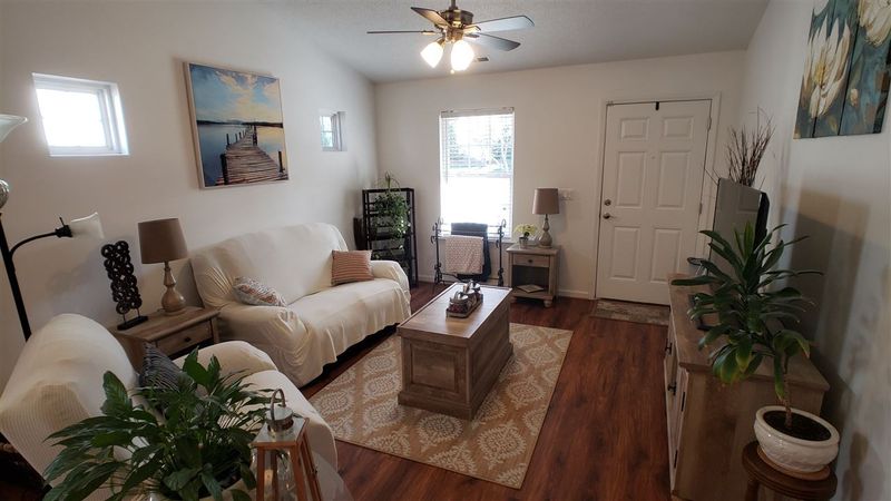 5536 Roan Mountain Pl, Raleigh, NC 27613
