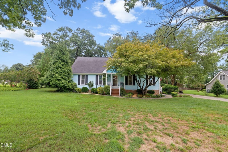 5537 Dunallie Dr, Fuquay Varina, NC 27526