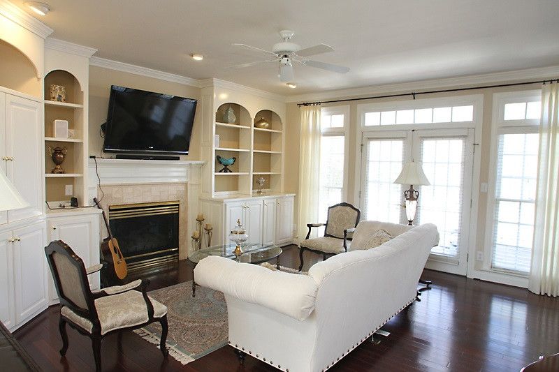 5537 Pine Dr, Raleigh, NC 27606