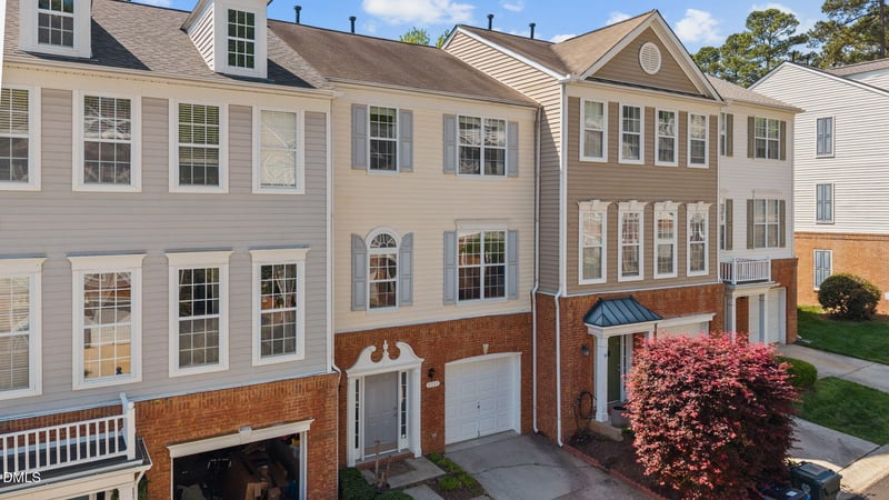 5537 Red Robin Rd, Raleigh, NC 27613