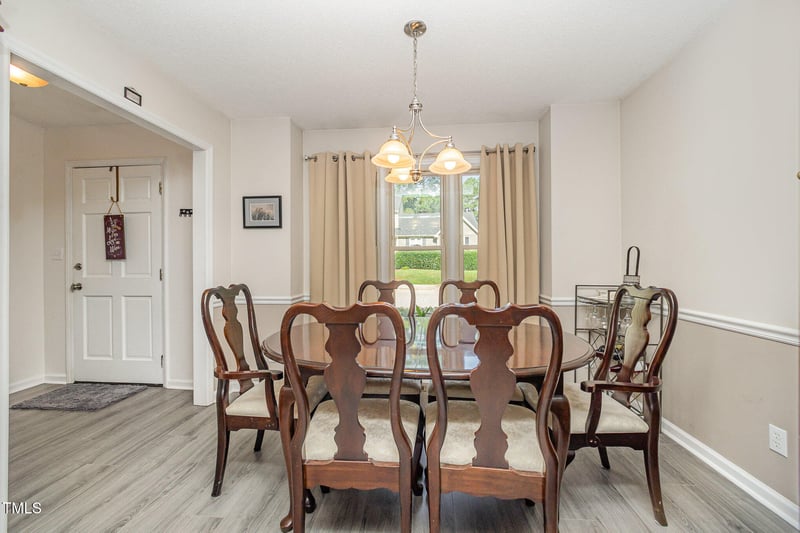 5538 Sharpe Dr, Raleigh, NC 27612
