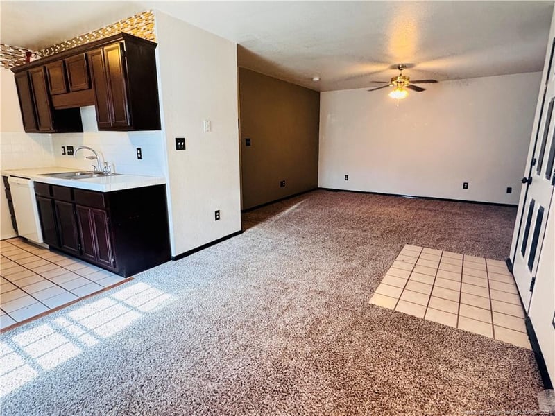 5539 Robmont Dr, Fayetteville, NC 28306