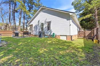 554 Abbottswood Dr, Fayetteville, NC 28301