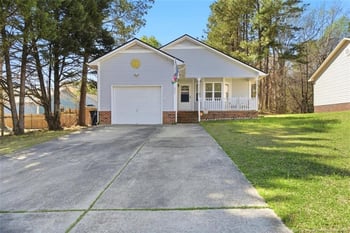 554 Abbottswood Dr, Fayetteville, NC 28301