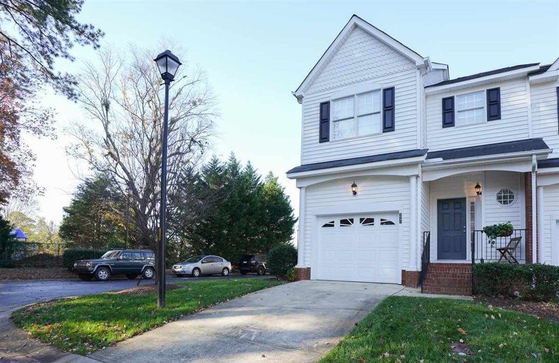 5541 Sea Daisy Dr, Raleigh, NC 27606