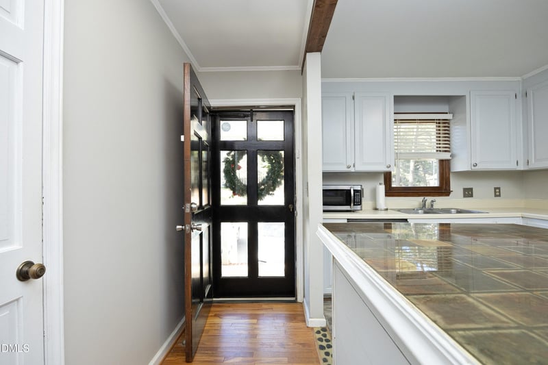 5544 Sharpe Dr, Raleigh, NC 27612