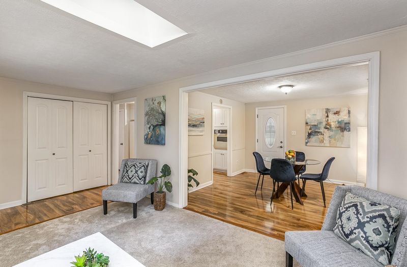 5548 Old Hillsborough Rd, Durham, NC 27705