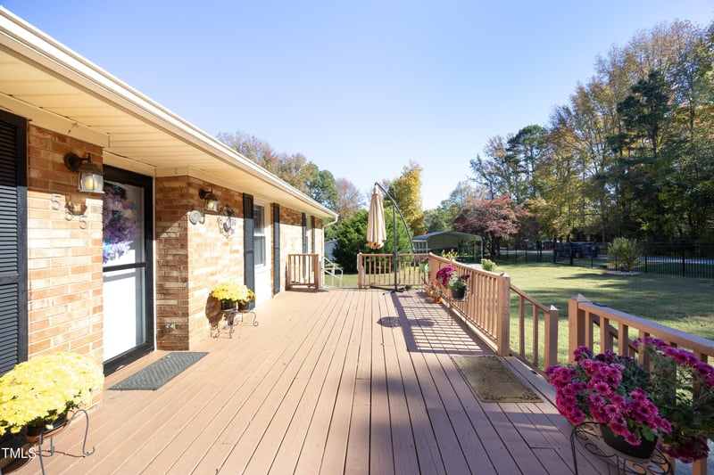 555 Homemont Ave, Hillsborough, NC 27278