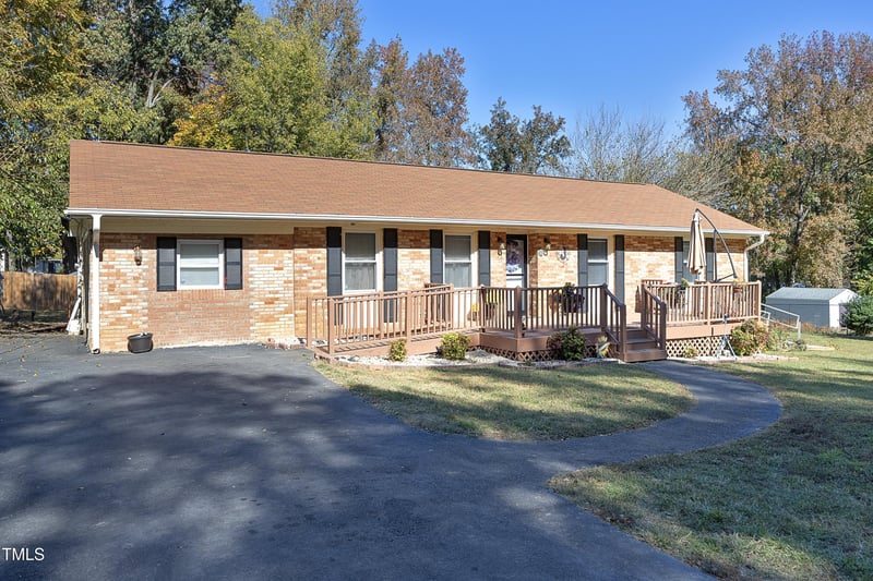 555 Homemont Ave, Hillsborough, NC 27278