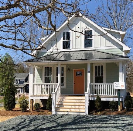 555 N Nash, Hillsborough, NC 27278