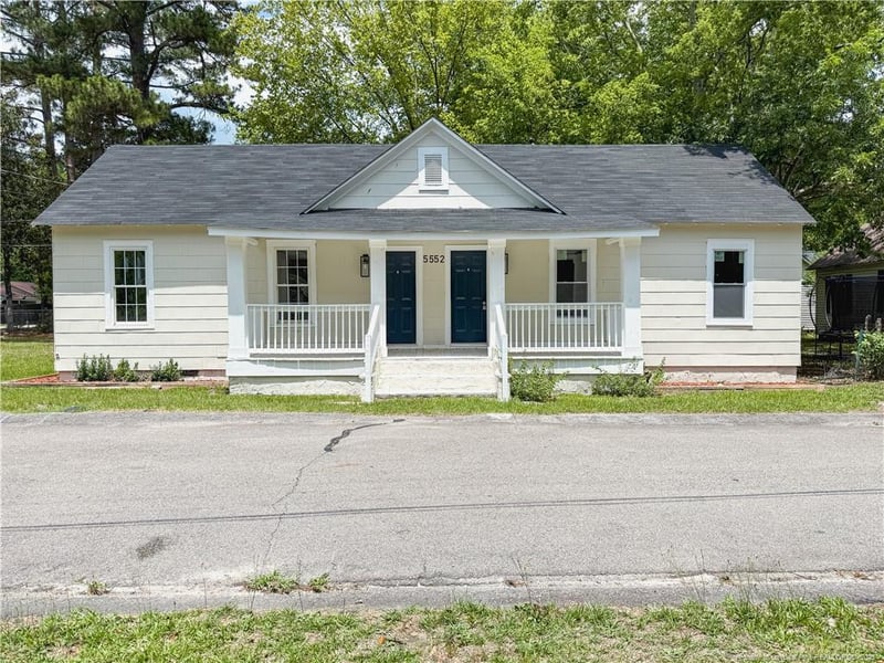 5552 River Rd, Hope Mills, NC 28348