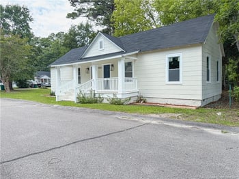 5552 River Rd, Hope Mills, NC 28348
