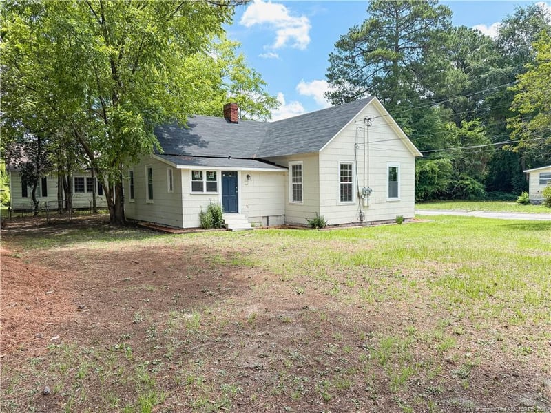 5552 River Rd, Hope Mills, NC 28348